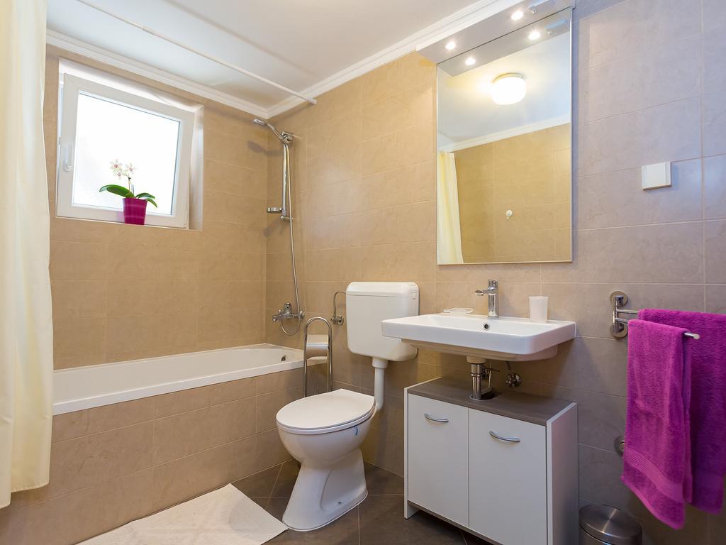 Apartment Luce Пореч Екстериор снимка