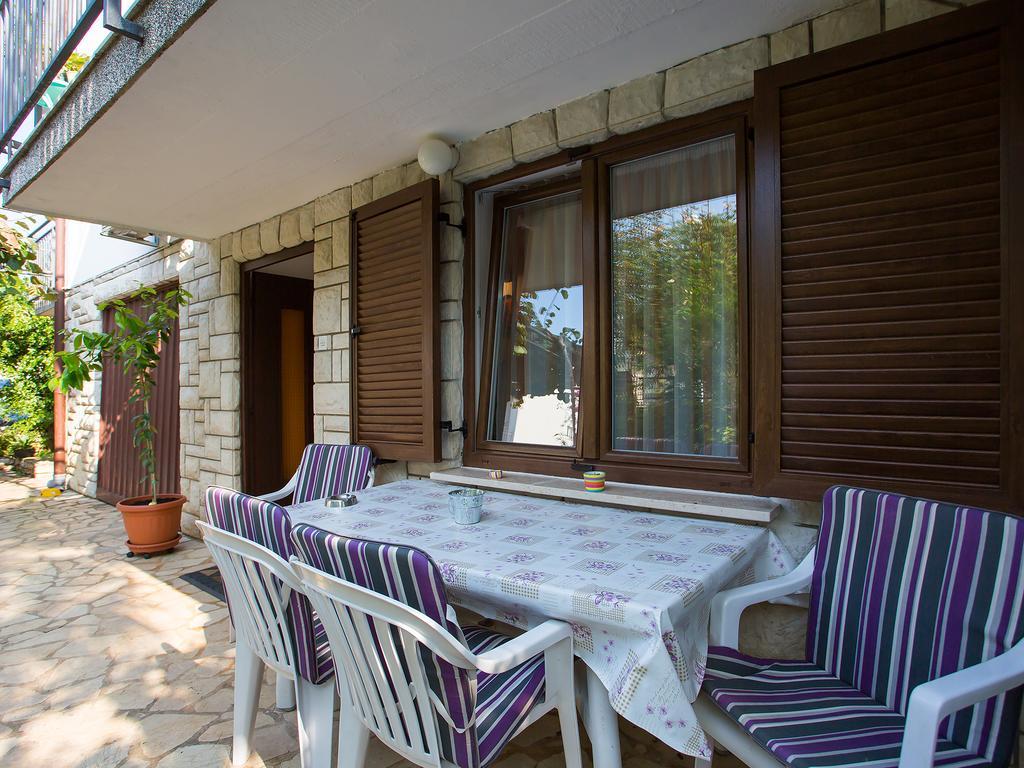 Apartment Luce Пореч Екстериор снимка
